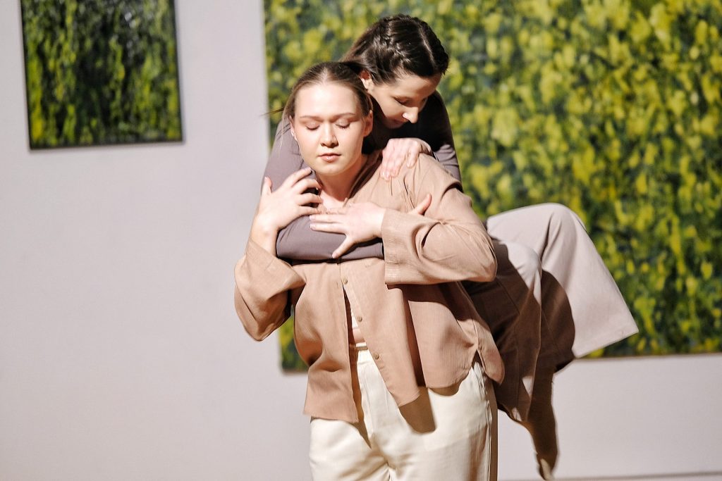 Grupa Tańca Współczesnego PRZESTRZENIE w BWA