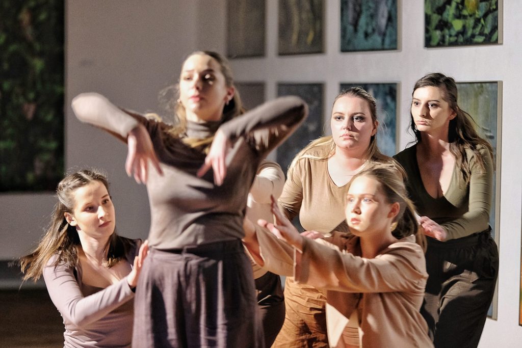 Taniec współczesny - grupa Przestrzenie z Rzeszowa