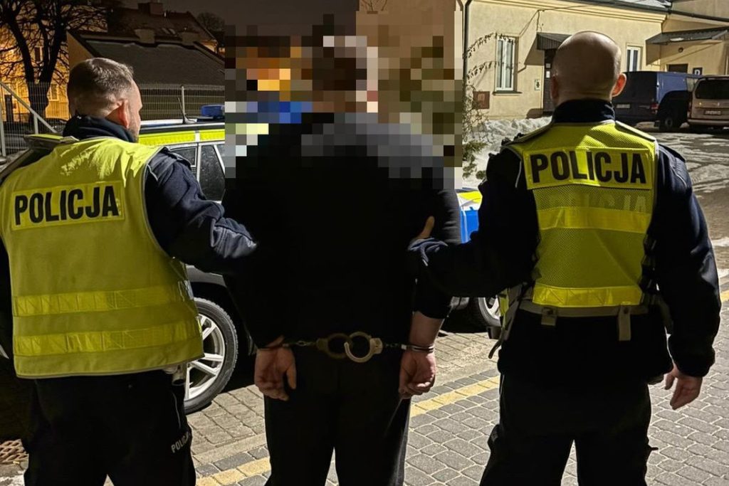 Poszukiwany przez Interpol