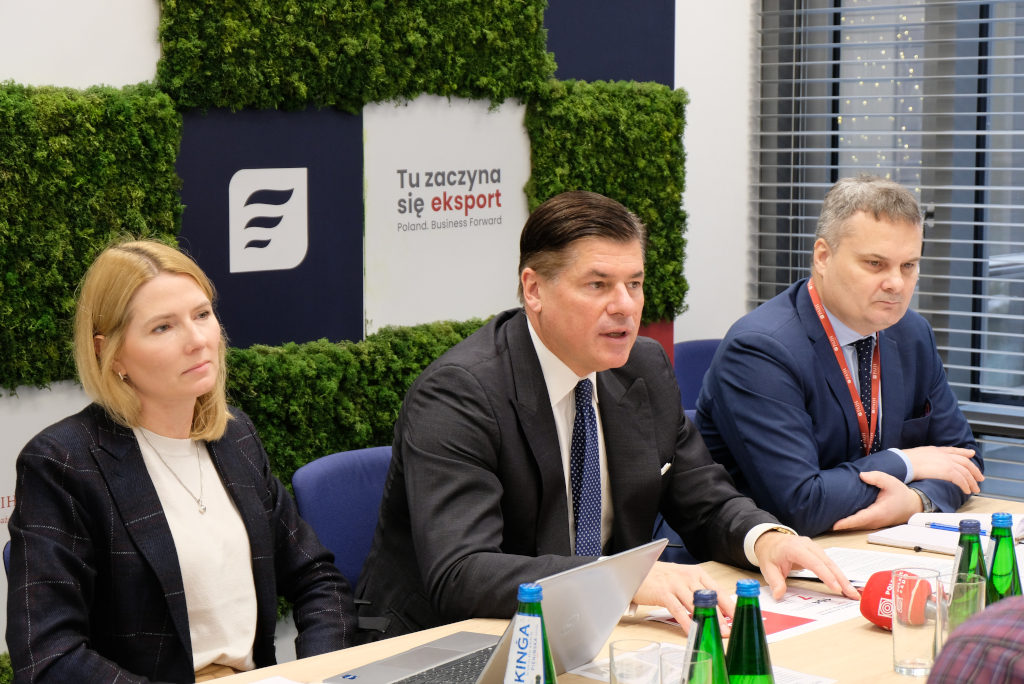 Polska Agencja Inwestycji i Handlu zakończyła 2025 rok imponującym bilansem działań w obszarze wsparcia bezpośrednich inwestycji.