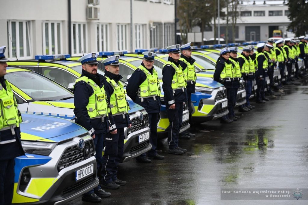 Nowe radiowozy dla podkarpackiej policji