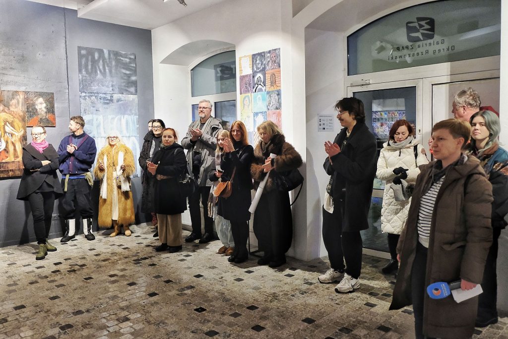 Galeria r_z. Wernisaż wystawy "Przegląd / Pracownia 122