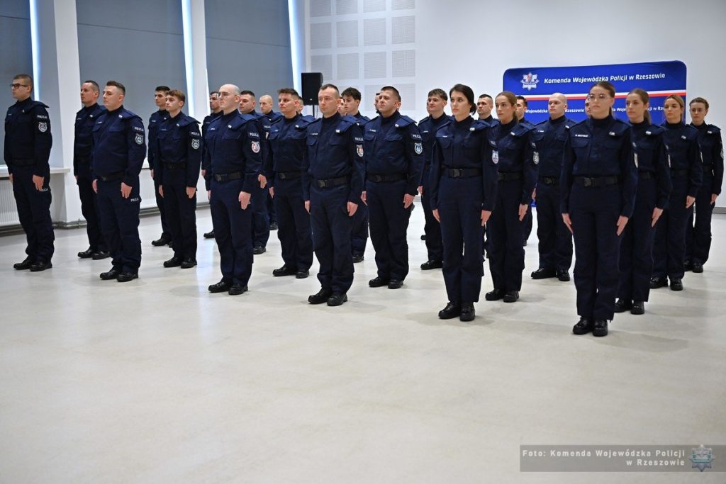 Nowi policjanci na Podkarpaciu