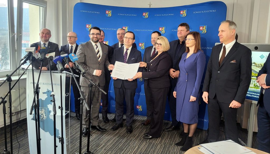 podpisanie listu intencyjnego na budowę nowego dworca PKS w Rzeszowie