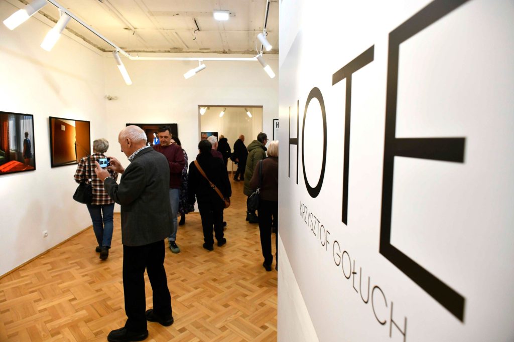 Wystawa zdjeć Krzysztofa Gołucha