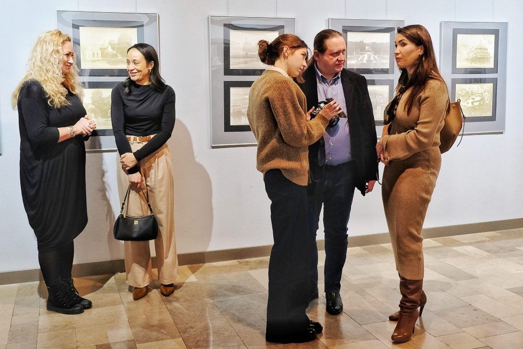 Wystawa fotografii Marcina Materniaka w WDK