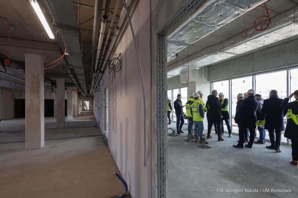 Kamień węgielny pod PCLA