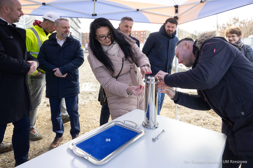 Kamień węgielny pod PCLA