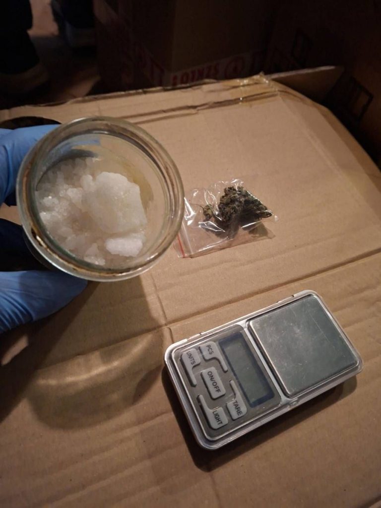 Narkotyki na Dąbrowskiego