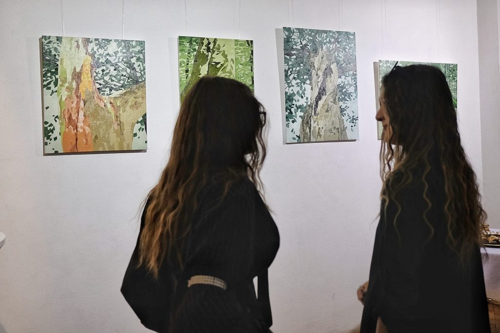 „Portrety drzew” Julii Tryczyńskiej w BWA