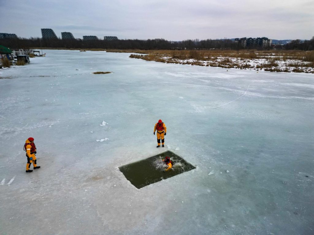 Ratownictwo lodowe - WOPR Rzeszów