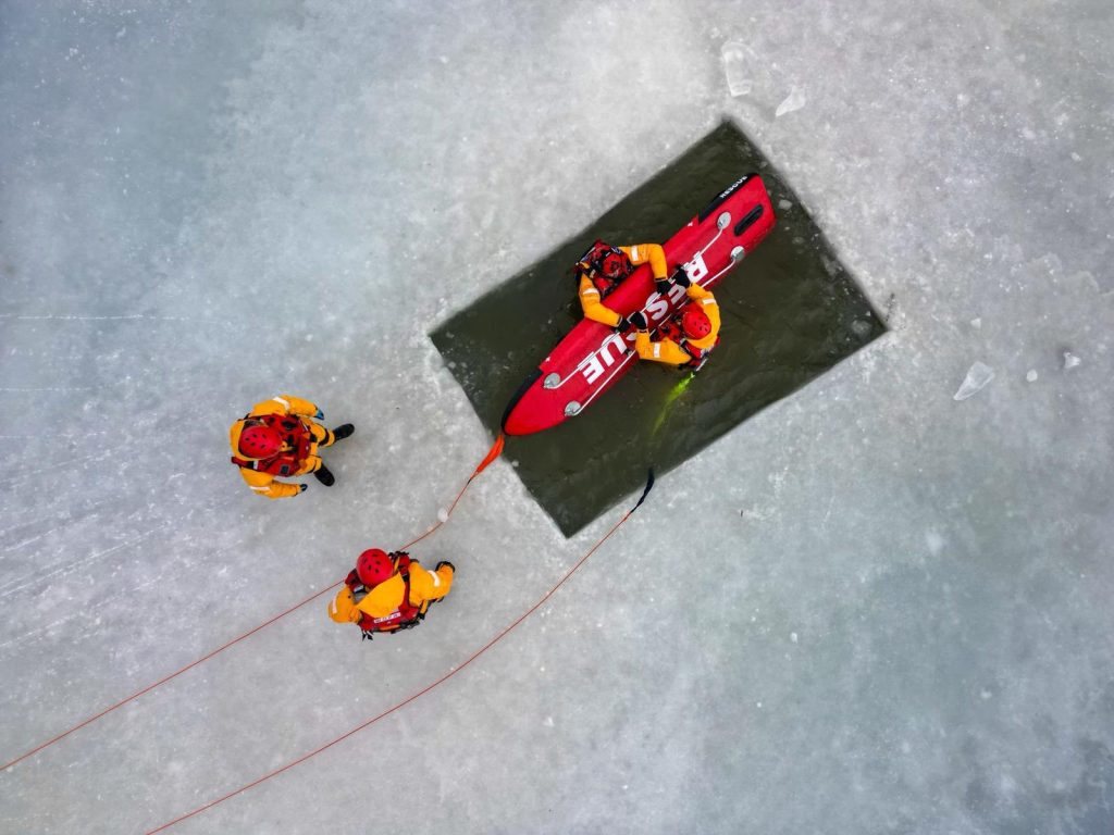 Ratownicy WOPR trenują na Wisłoku