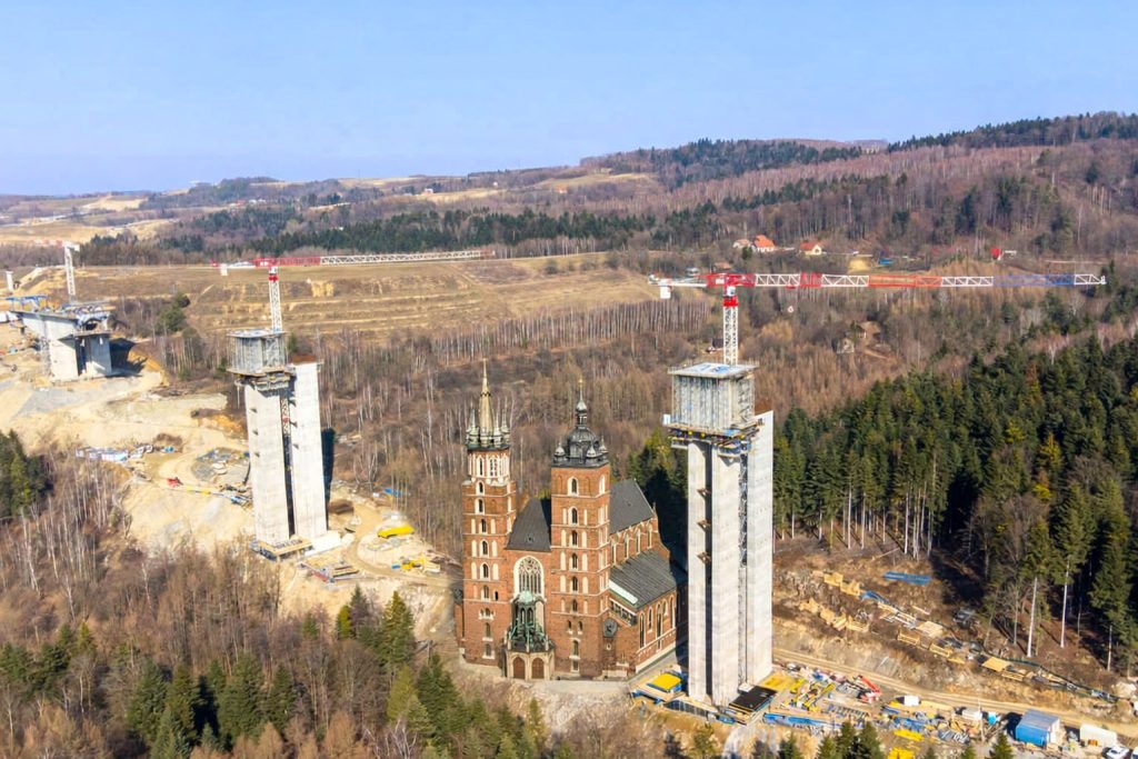 ES26 i Wieża Mariacka