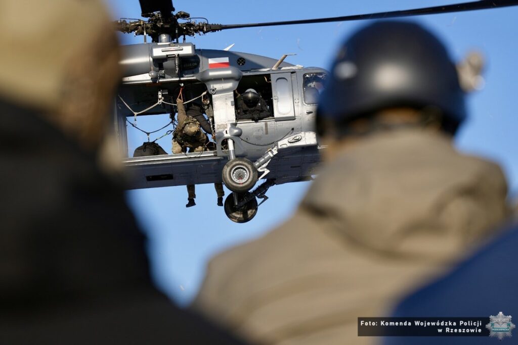 Ćwiczenia służb w Bieszczadach