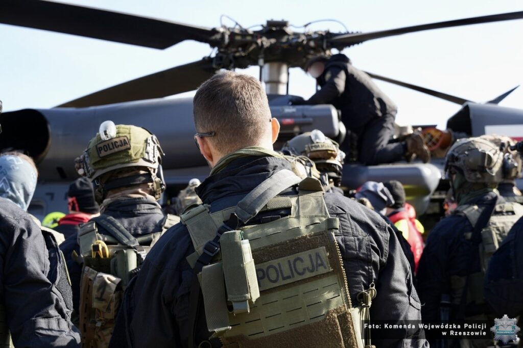 Ćwiczenia służb w Bieszczadach