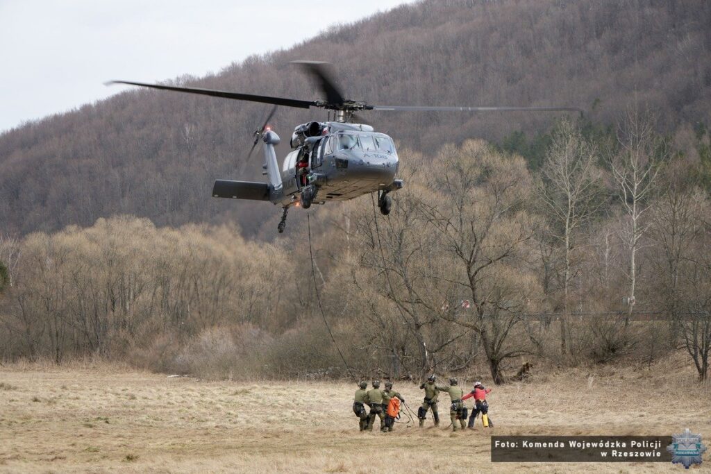 Ćwiczenia służb w Bieszczadach