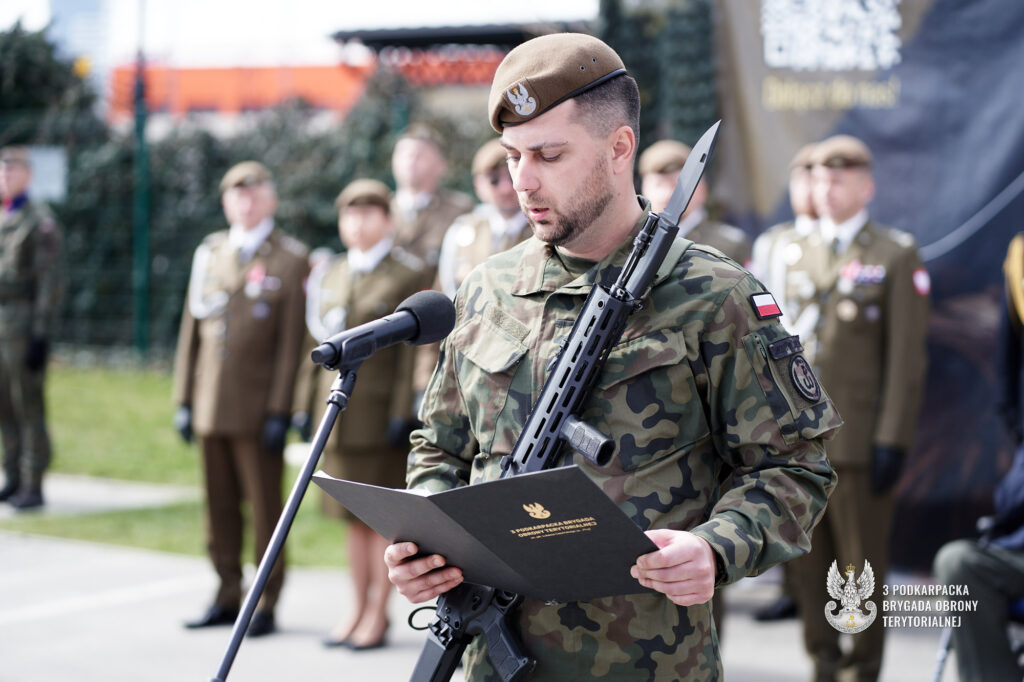 Przysięga wojskowa w 3 PBOT w Rzeszowie