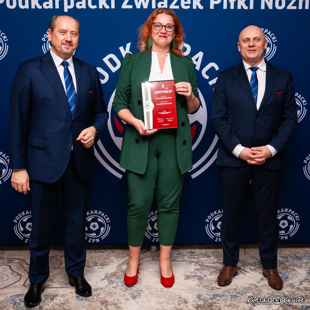 wręczenie certyfikatów PZPN