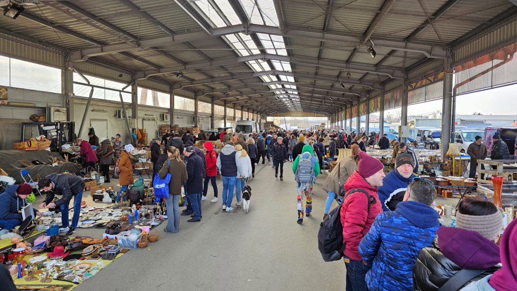 Targ Staroci w Agrohurcie