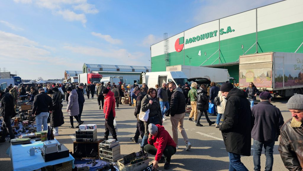 Targ Staroci w Agrohurcie