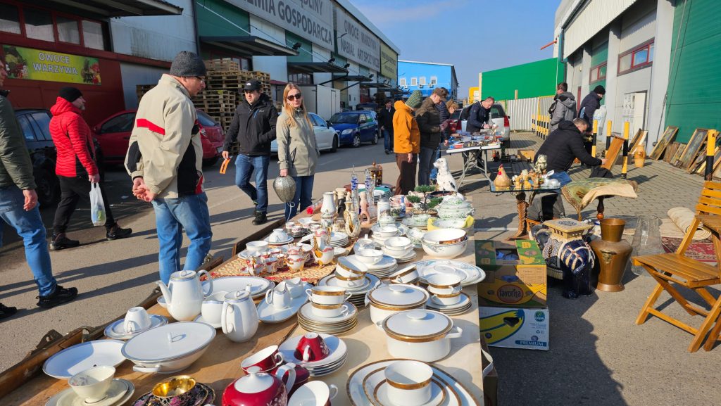 Targ Staroci w Agrohurcie