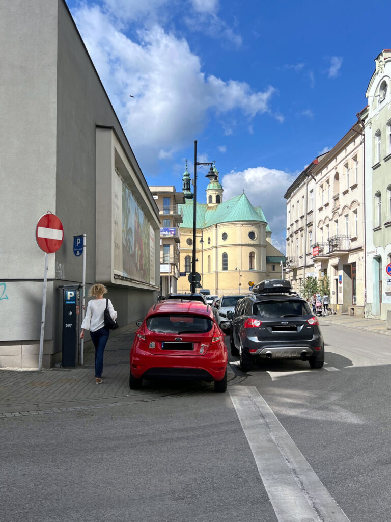 Parkowanie na Bernardyńskiej