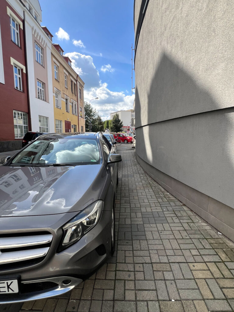 Parkowanie na Bernardyńskiej