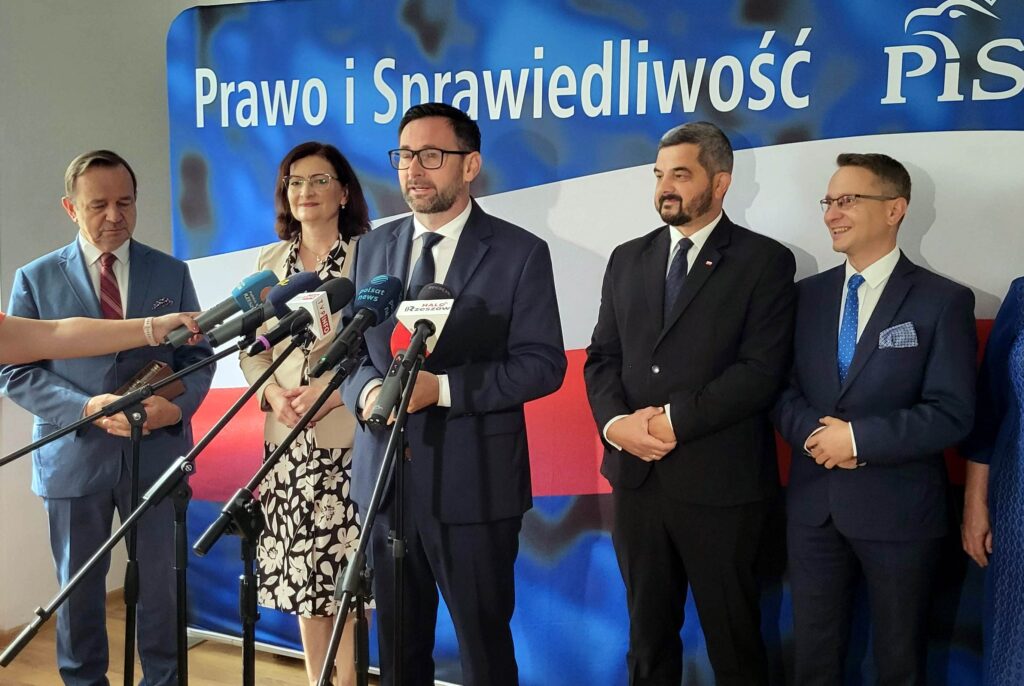 konferencja prasowa polityków Prawa i Sprawiedliwości