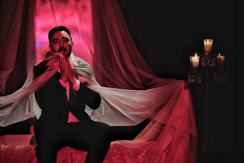 Jerzy Adamski w spektaklu Kochanka Szamoty