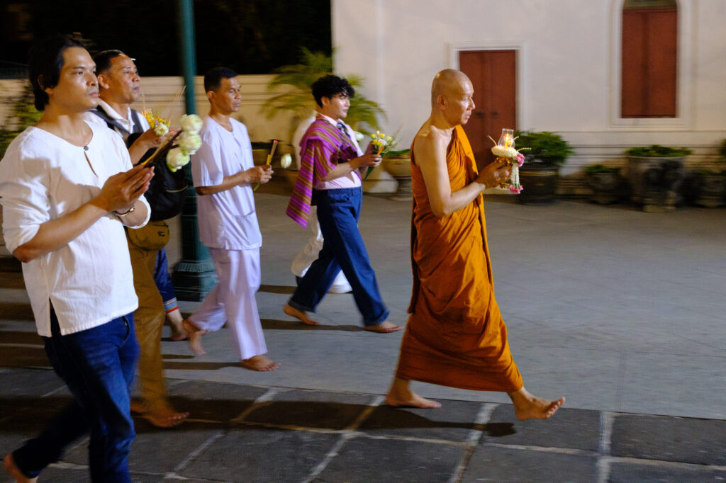 Makha Bucha, ceremonia Wian Tian