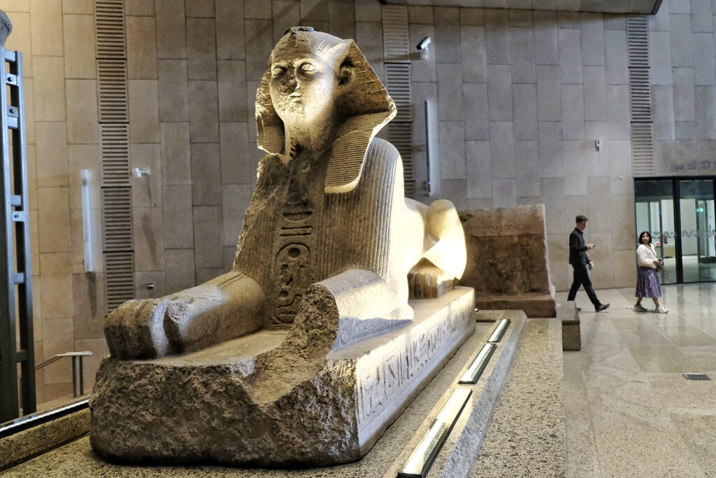 Sfinks w Wielkim Muzeum Egipskim