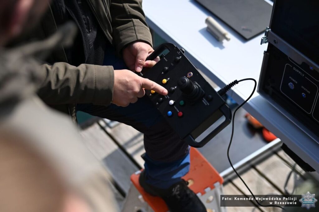 Testy podwodnego drona