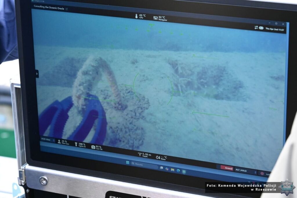 Podwodny dron - widok z kamery