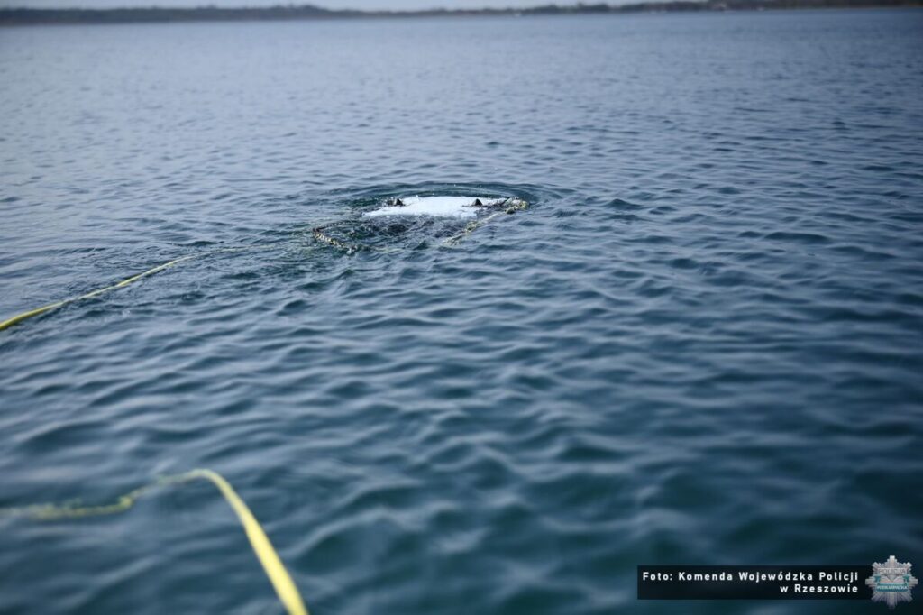 Podwowony dron na Jeziorze Tarnobrzeskim