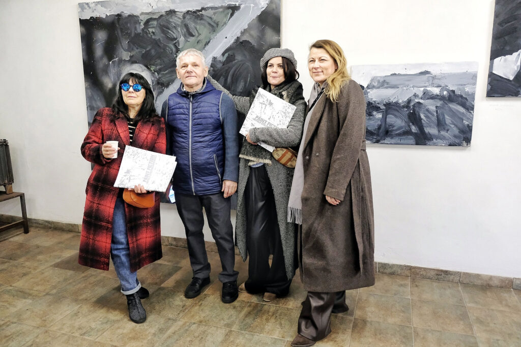 Pamiątkowe zdjęcie: Grażyna Gubernat, Jan Pastuła, Anna Kuchniak i Magdalena Mach