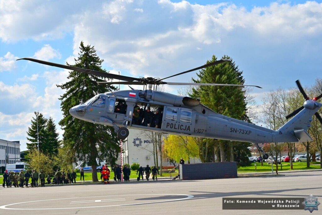 Policja, black hawk