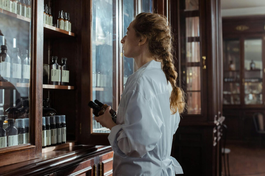 Farmaceuta w aptece