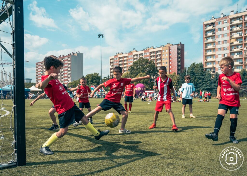 młodzi piłkarze Resovii Rzeszów