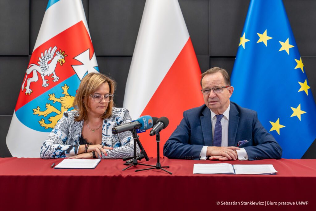 marszałek Ortyl i członkini Jarosińska-Jedynak