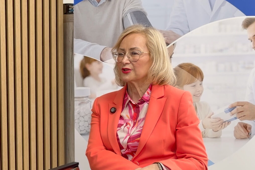 Dr n. farmacji Lucyna Samborska,