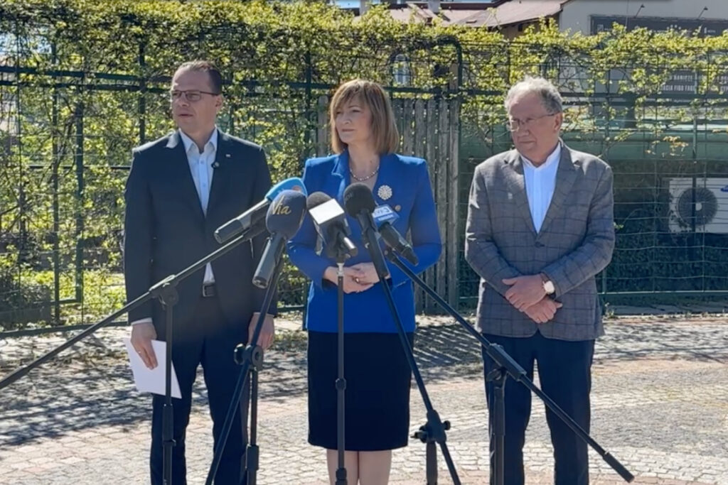 Posłowie PiS o S19