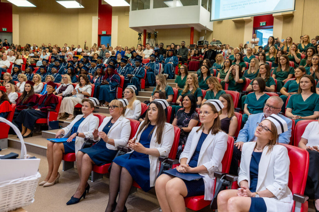 Graduacja i czepkowanie na WSIiZ