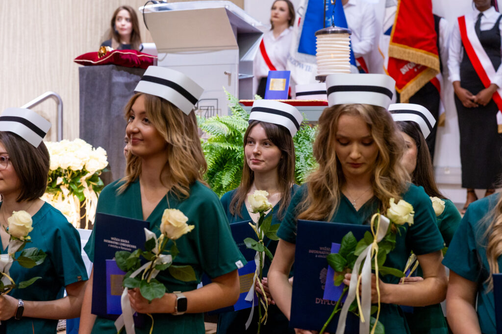 Graduacja i czepkowanie na WSIiZ