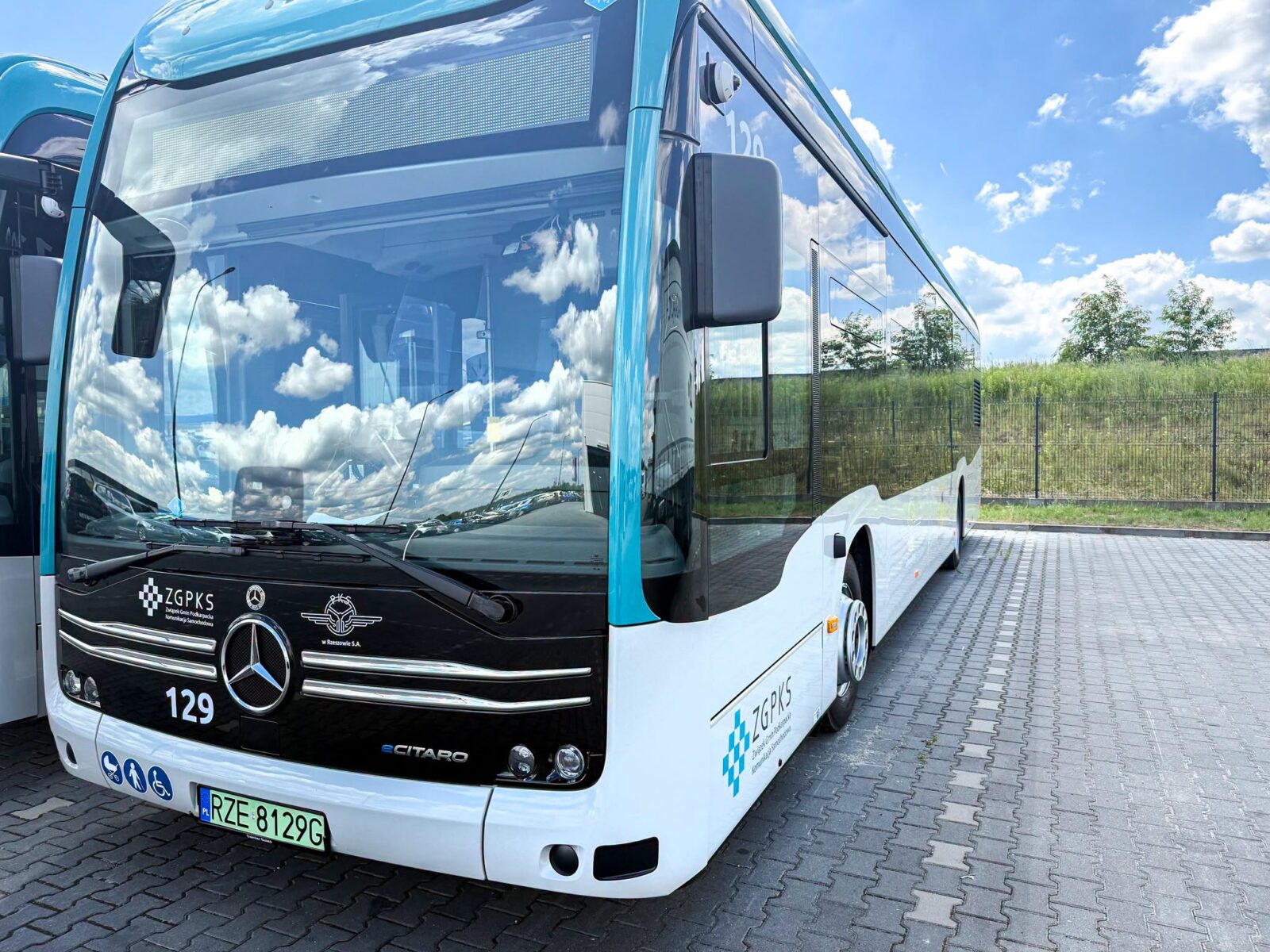 Autobus wodorowy Mercedes-Benz eCitaro
