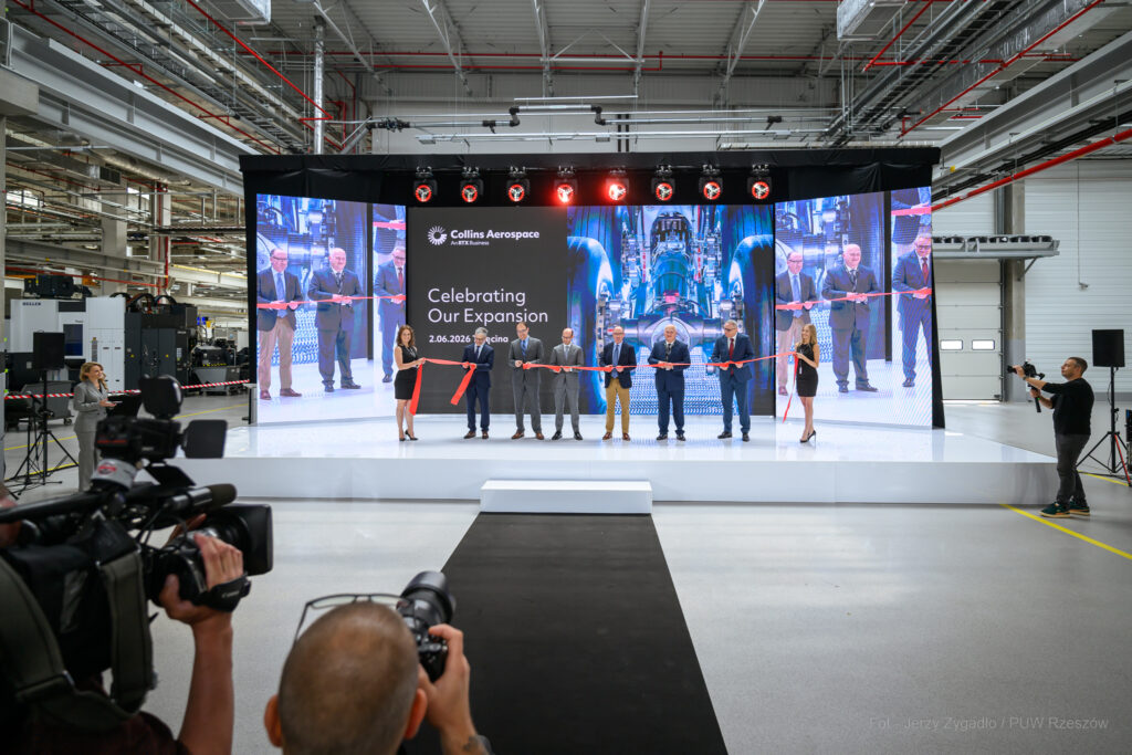 otwarcie nowej części zakładu Collins Aerospace