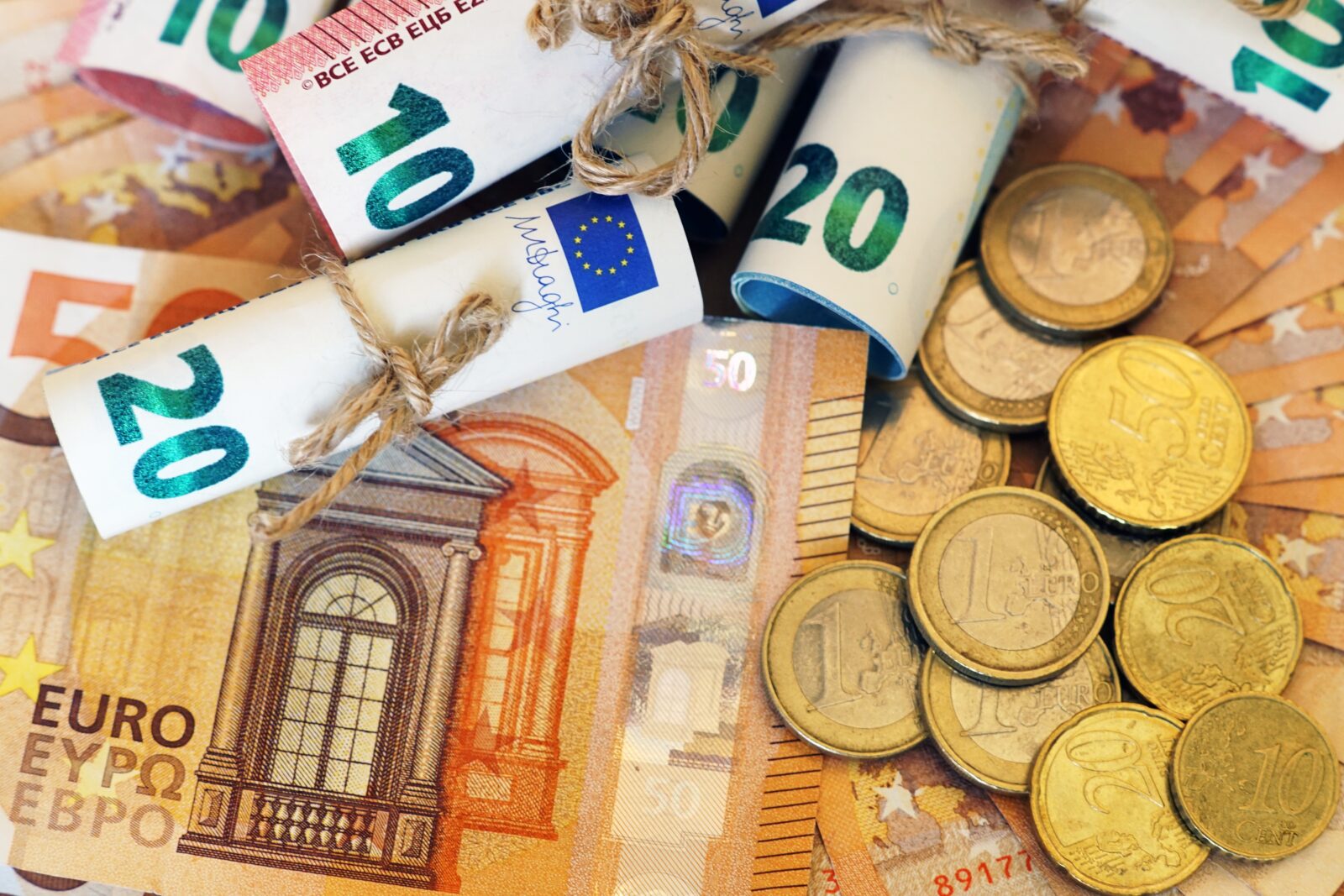 Banknoty i monety euro
