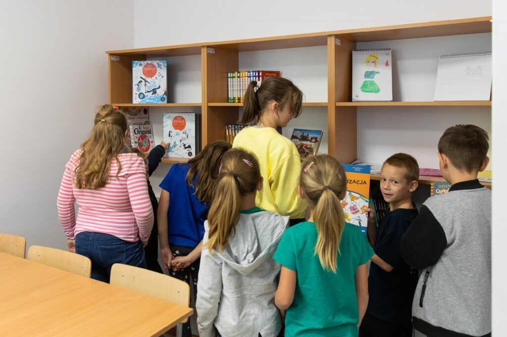 dzieci w świetlicy
