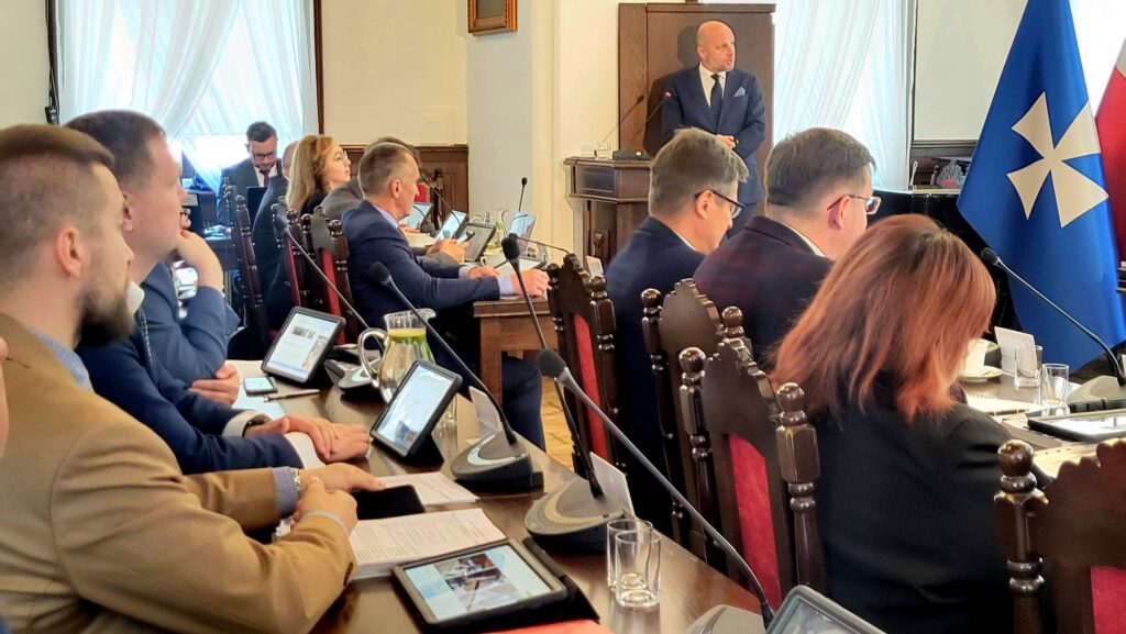 Prezydent Rzeszowa Konrad Fijołek dostał wotum zaufania od rady miasta