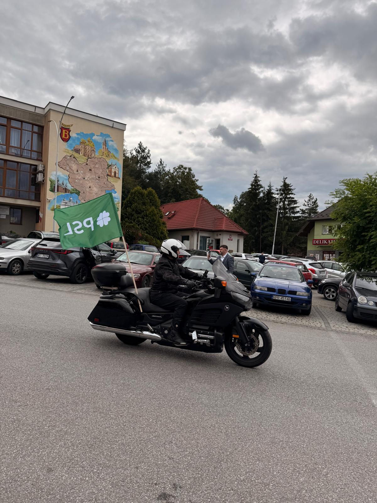 Motocykliści w Birczy