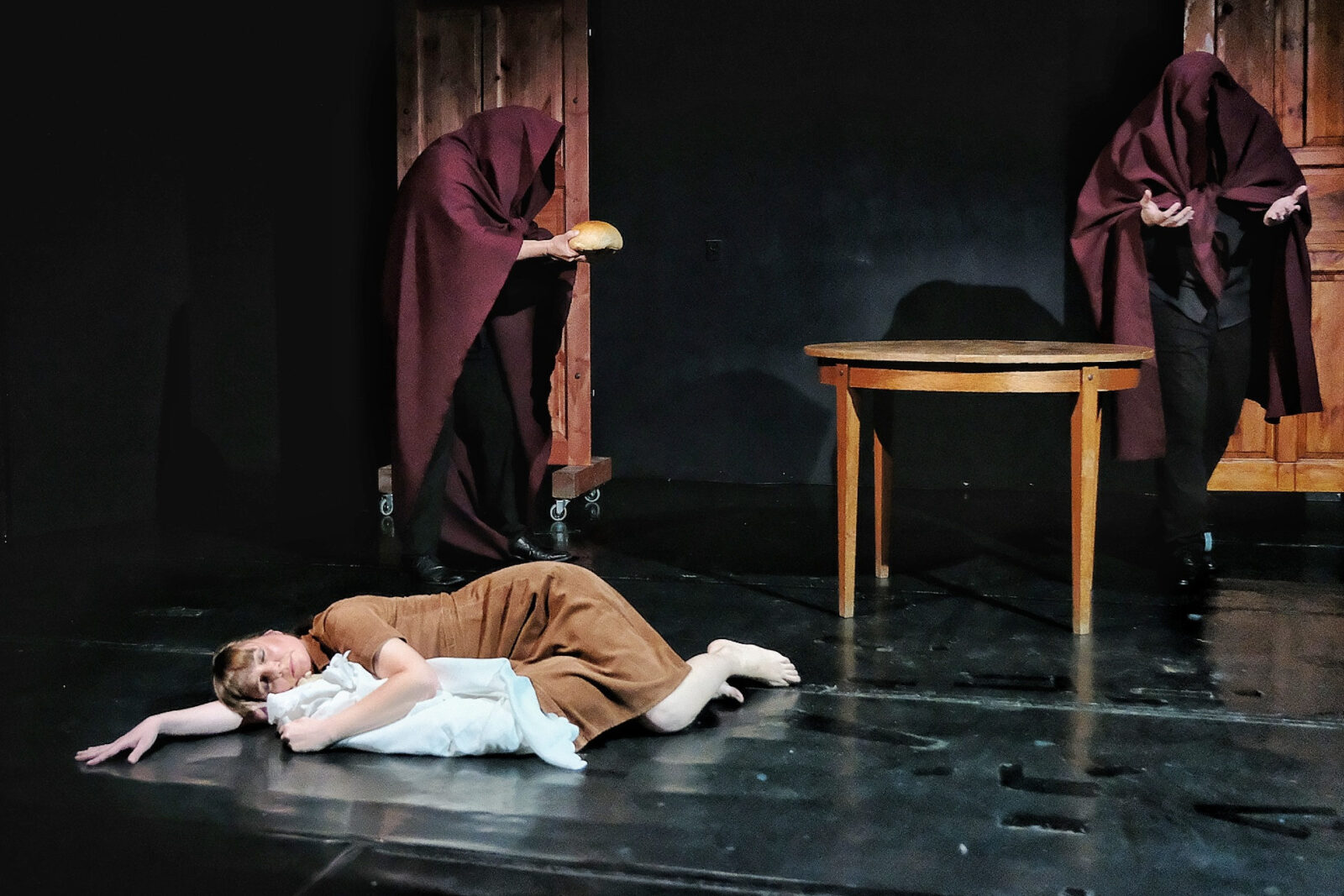 Teatr Przedmieście - "Obietnica"